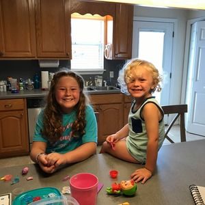 Meet your Posher, Mitzi